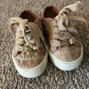 Michael Kors Kids Sneakers in Tan and Cream